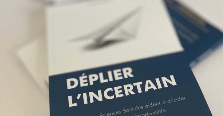 deplier-incertain-livre