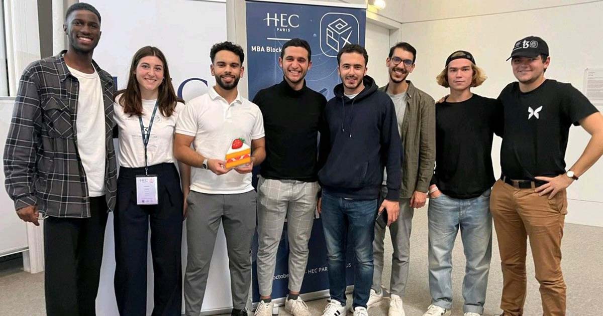 Hackathon blockchain HEC : équipe LightHouse (vignette actu)