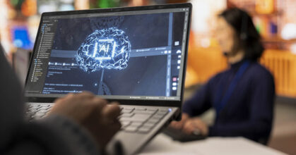 IA sur ordi (source DC Studio/Freepik)