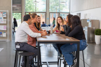 Nous rejoindre : illustration environnement