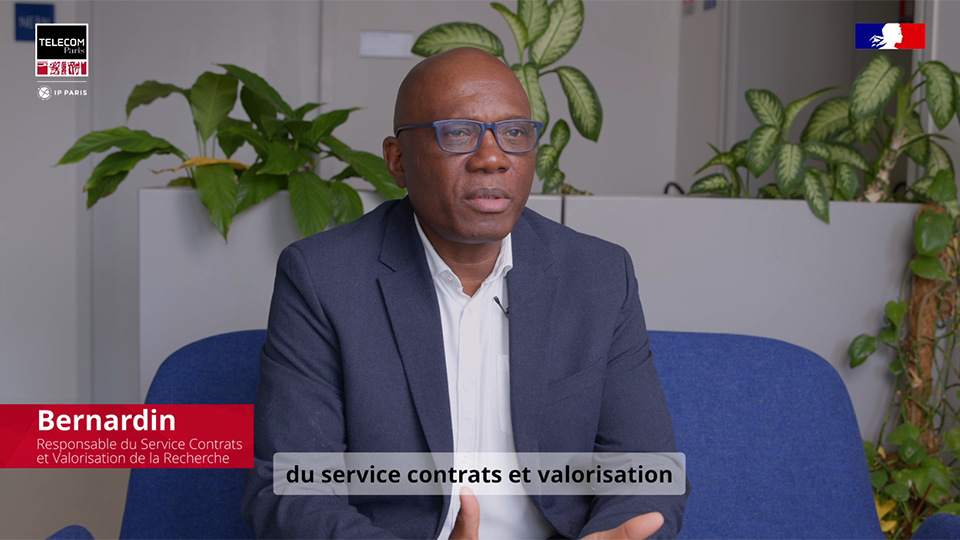 Rencontrez Bernardin, responsable du service contrats et valorisation de la recherche (vidéo)
